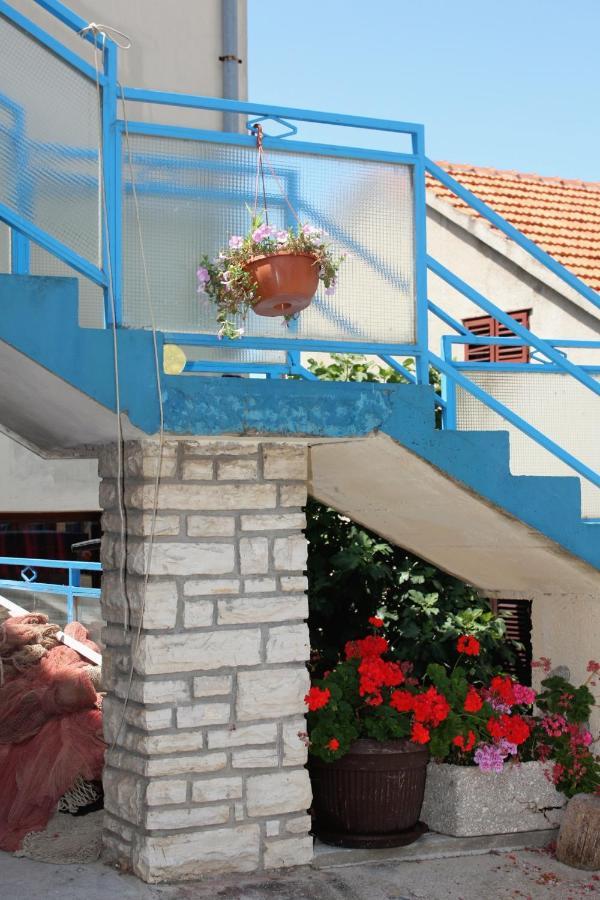Apartments By The Sea Jezera, Murter - 5063 Екстер'єр фото